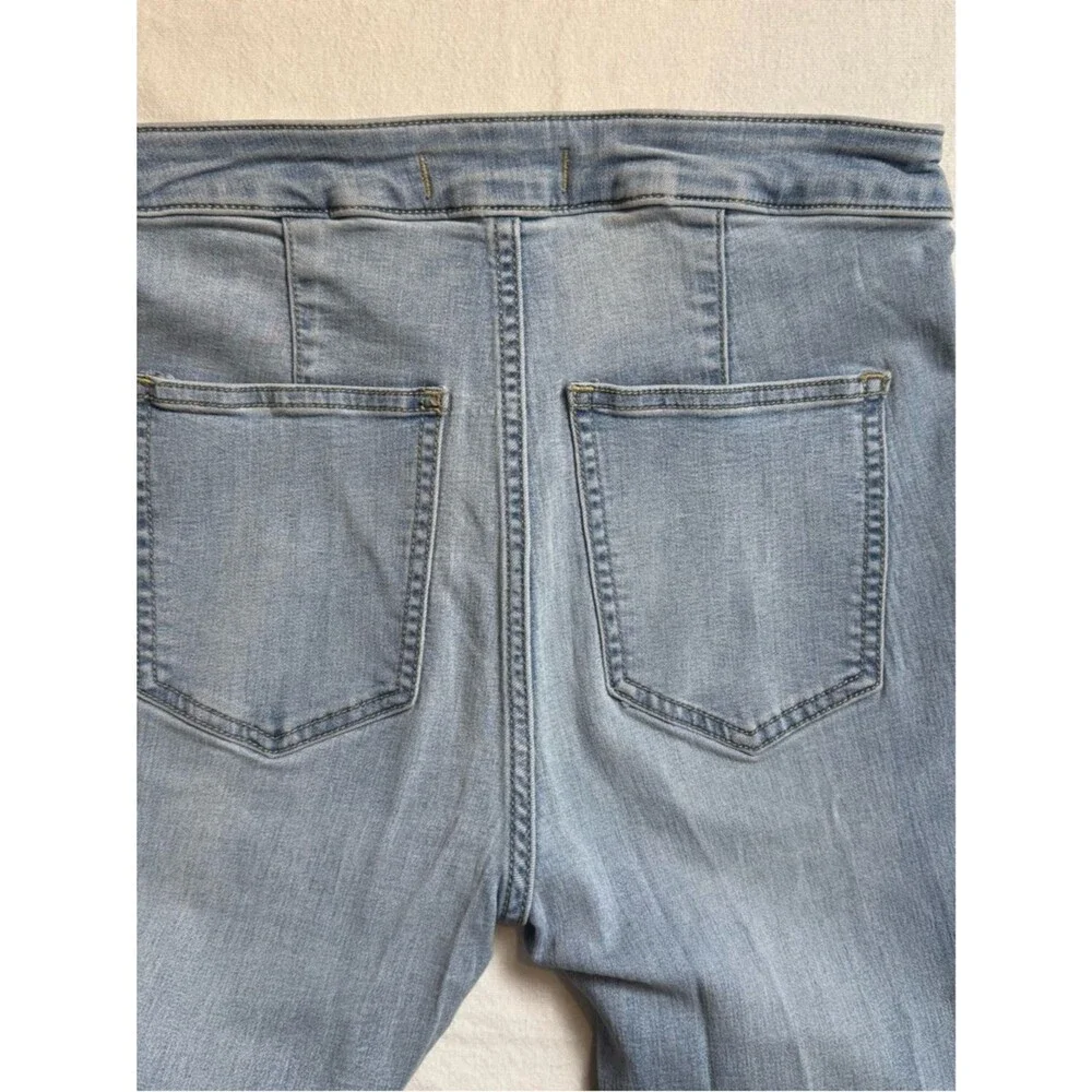 Free‎ People Flare Jeans Raw Hem Bell Bottom Stretch Light Wash W26